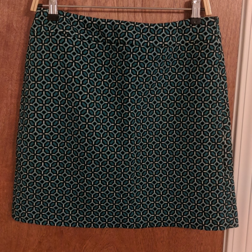 Loft Mini Skirt in Green/Black Print - NWOT!